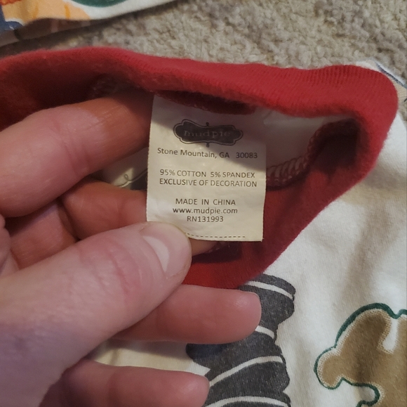 Adorable mud Pie jammies! - Picture 4 of 4